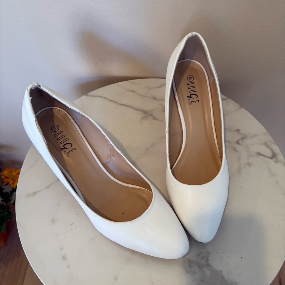 Rouge Helium Classic White Heels